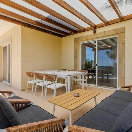 H&o Arizona Gold Villa