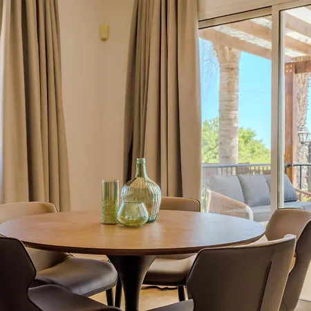 H&o Arizona Gold Villa *
